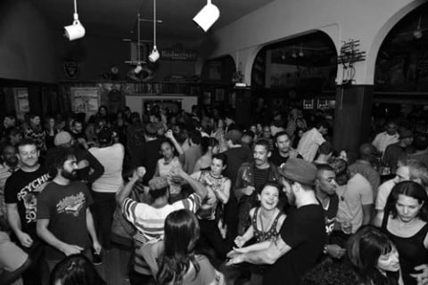 oakland house music atm